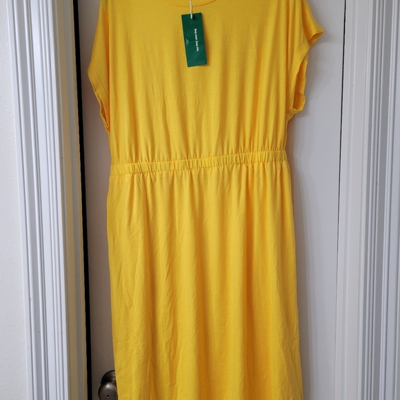NWT Beautiful Yellow Dress from Shein, Size 0XL - Picture 4 of 7